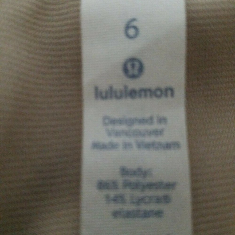 (NWOT) Lululemon Athletica White Shorts - Picture 3 of 6
